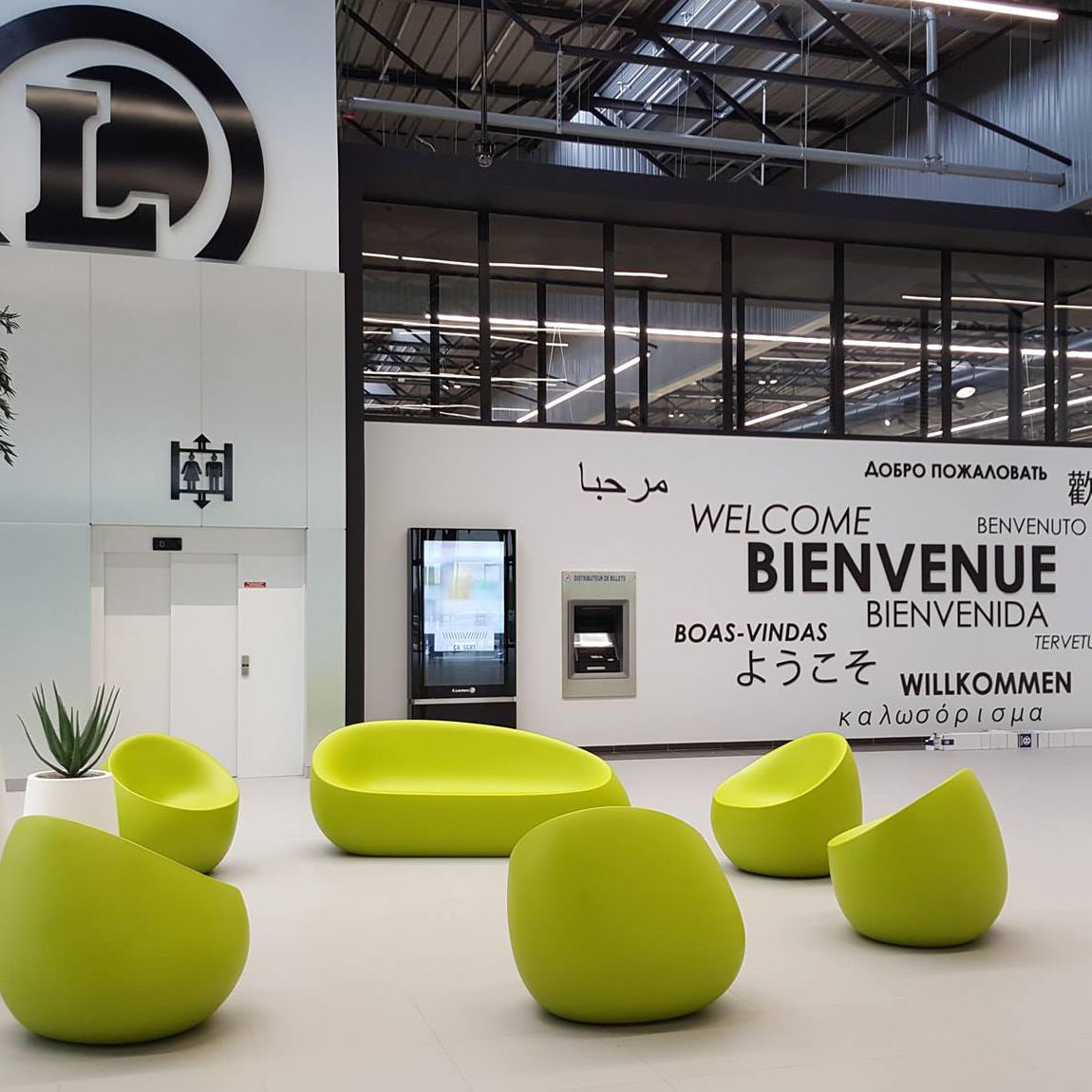 STONES-STUDIOCERAMICA-luxury-design-furniture-seating-sofa-armchair-pots-stones-leclerc-shopping-center-joue-les-tours-centre-francia-vondom-3 STONES-STUDIOCERAMICA-luxury-design-furniture-seating-sofa-armchair-pots-stones-leclerc-shopping-center-joue-les-tours-centre-francia-vondom-3.jpg