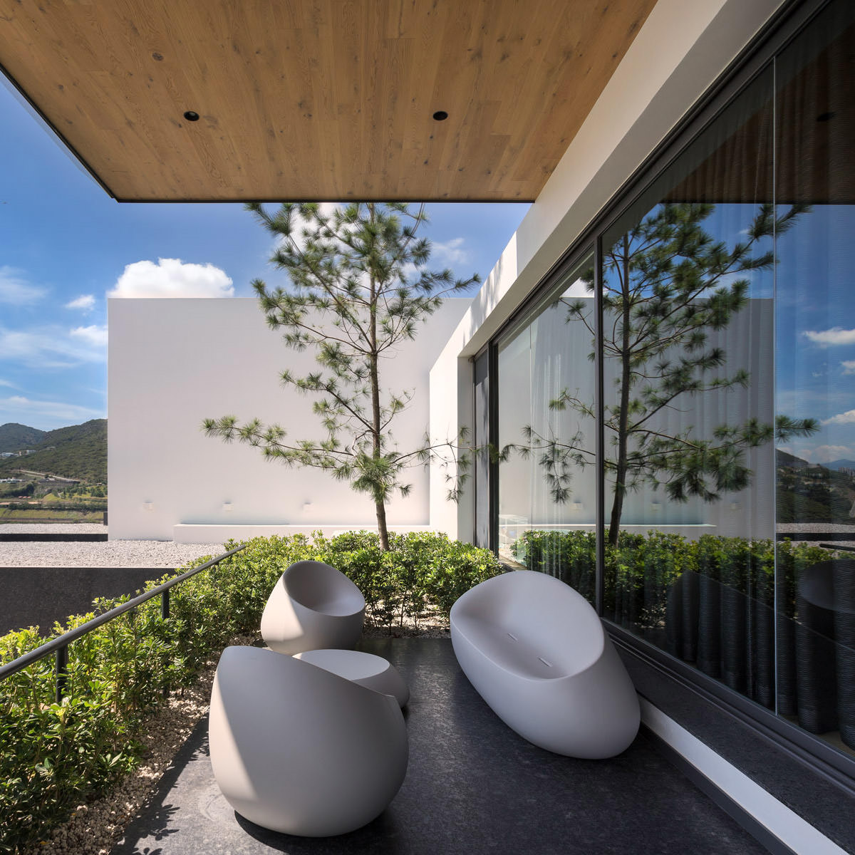 STUDIOCERAMICA-luxury-outdoor-furniture-sofas-stones-stefano-giovanonni-vondom-casa-la-roca-rrz-arquitectos-mexico-16 STUDIOCERAMICA-luxury-outdoor-furniture-sofas-stones-stefano-giovanonni-vondom-casa-la-roca-rrz-arquitectos-mexico-16.jpg