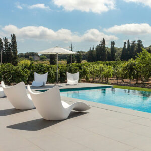 STUDIOCERAMICA-outdoor-design-furniture-sunbed-sunchaise-pots-planters-surf-vases-luxury-villas-vondom-2-scaled-1.jpg