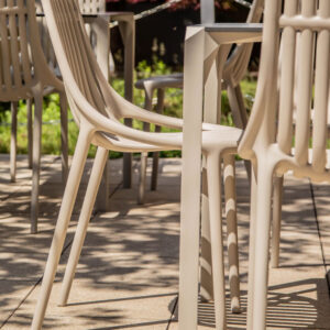 studioceramica-contract-outdoor-design-furniture-restaurant-fittings-hospitality-project-chairs-ibiza-table-quartz-KRATKY-KAFE-vondom-1.jpg