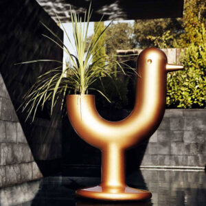 studioceramica-design-planters-peacock-eeroaarnio-vondom-1.jpg