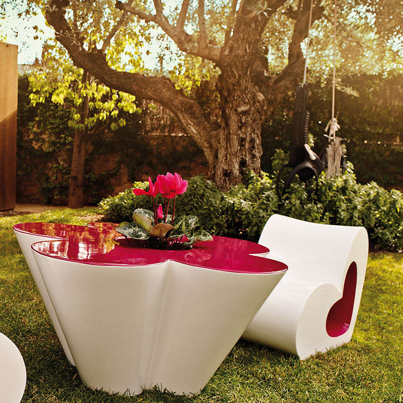 studioceramica-design-pots-planters-outdoor-agatha-ruiz-de-la-prada-vondom (1) studioceramica-design-pots-planters-outdoor-agatha-ruiz-de-la-prada-vondom-1.jpg
