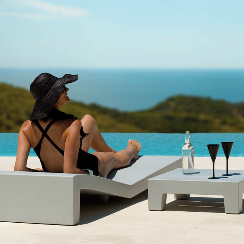 sezlong-studioceramica-design-outdoor-furniture-table-sunchaise-jut-vondom (3) sezlong-studioceramica-design-outdoor-furniture-table-sunchaise-jut-vondom-3.jpg